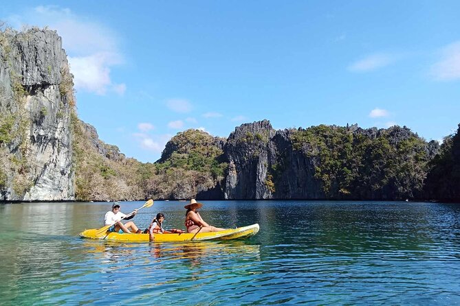 El Nido Highlights Tour w/ Island Lunch - Seven Commandos Beach: an easy break on white sand