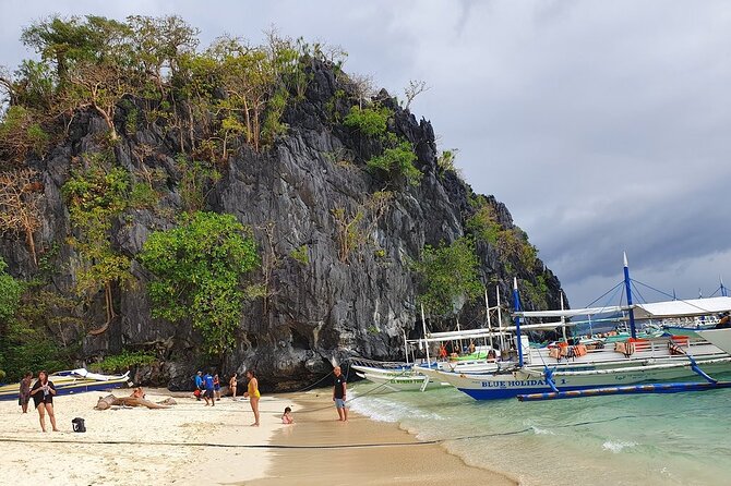 El Nido Island Hopping Tour A with Lunch - Lunch on the boat day
