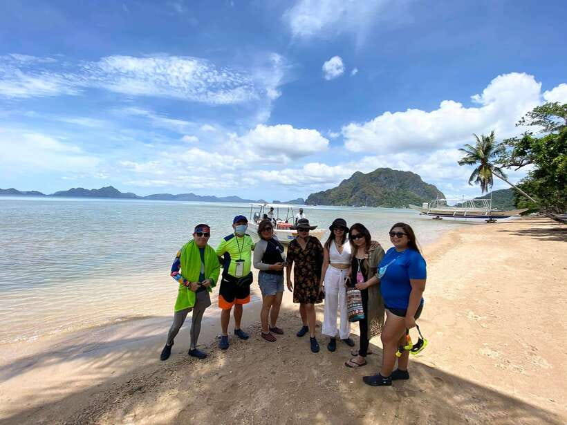 El Nido: Island Hopping Tour C with Lunch EDTF included - Matinloc Shrine and the high viewpoint