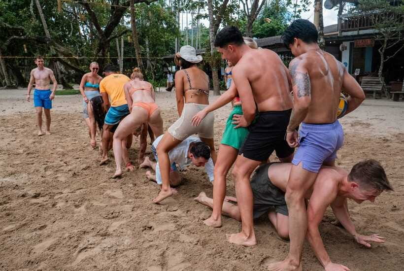 El Nido: Jeepney Adventure Tour with Lunch - Nacpan Beach supplies the golden-hour finish