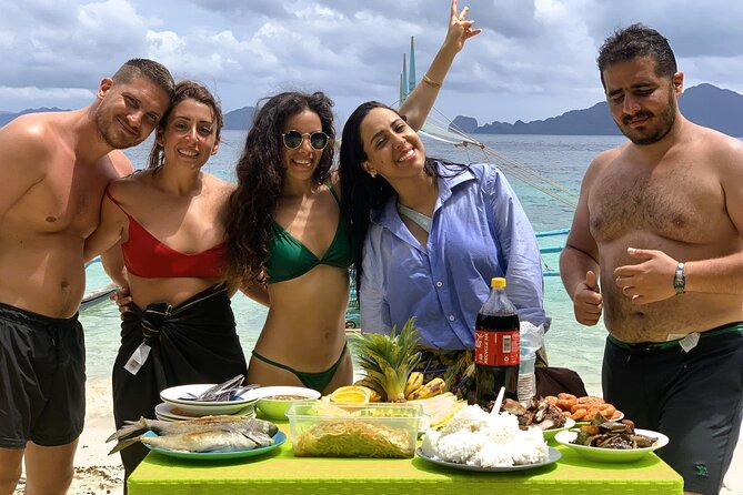 El Nido Palawan Private Tour C, with Lunch - Five stops across Bacuit Bay in seven to eight hours