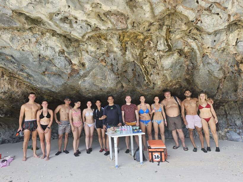 El Nido: Private/Exclusive Island Hopping Tour D BEST PRICE - What the private format really changes