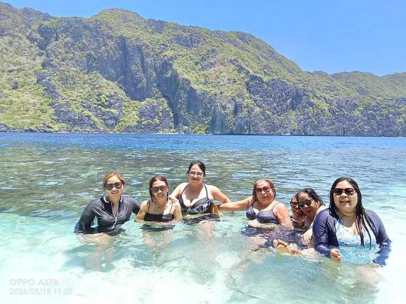 EL NIDO: Private Island Hopping Tour C w/BUFFET LUNCH - Snorkeling is a major reason to choose this route