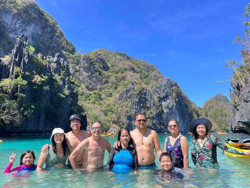 EL NIDO: Sharing/Joiner Island Hopping Tour A w/BUFFET LUNCH - Starting the day with a shared boat