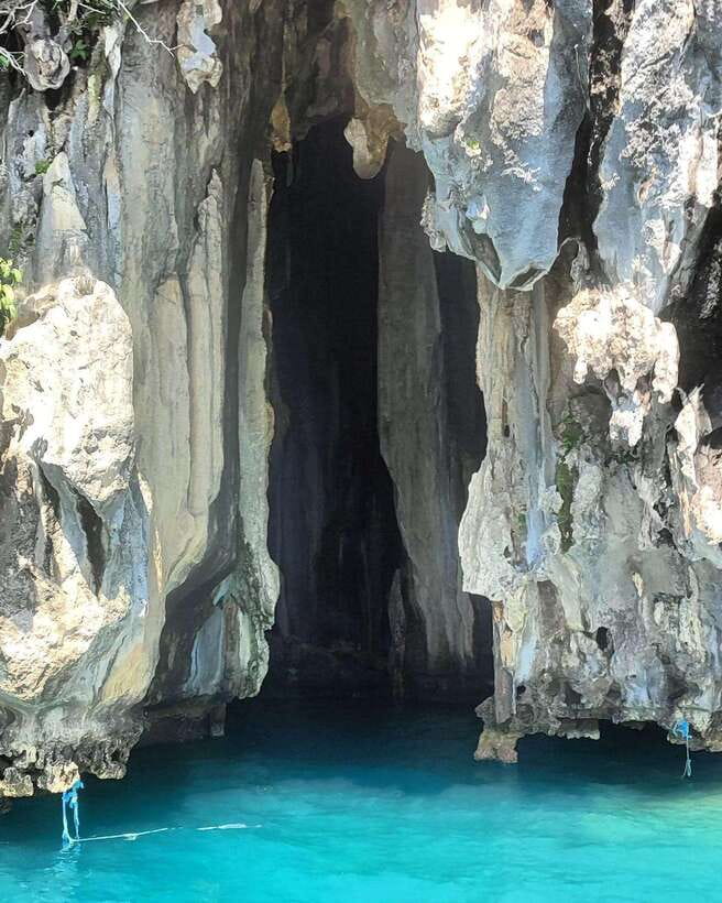 El Nido: Snake Island and Cave Tour with Island Lunch - Guides, groups, and the pace of the day