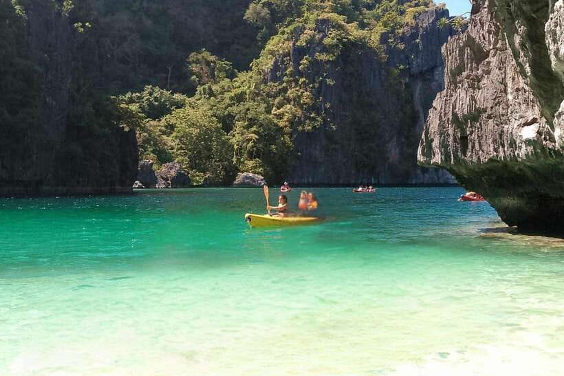 El Nido: Tour A (Big & Secret Lagoon, Shimizu, 7 Commando) - 7 Commandos Beach, an easy first stop