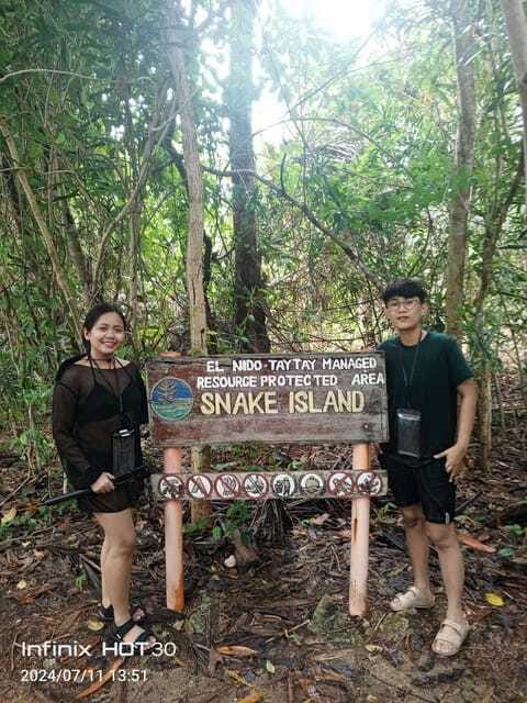 El Nido: Tour B with Snake Island, Cudugnon Cave, and More - The guide, language, and local feel