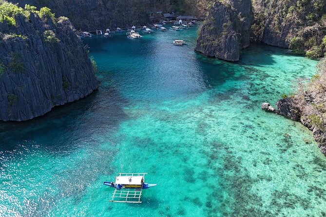 Exclusive Super Ultimate tour for 2 pax - Kayangan Lake: the famous opening act