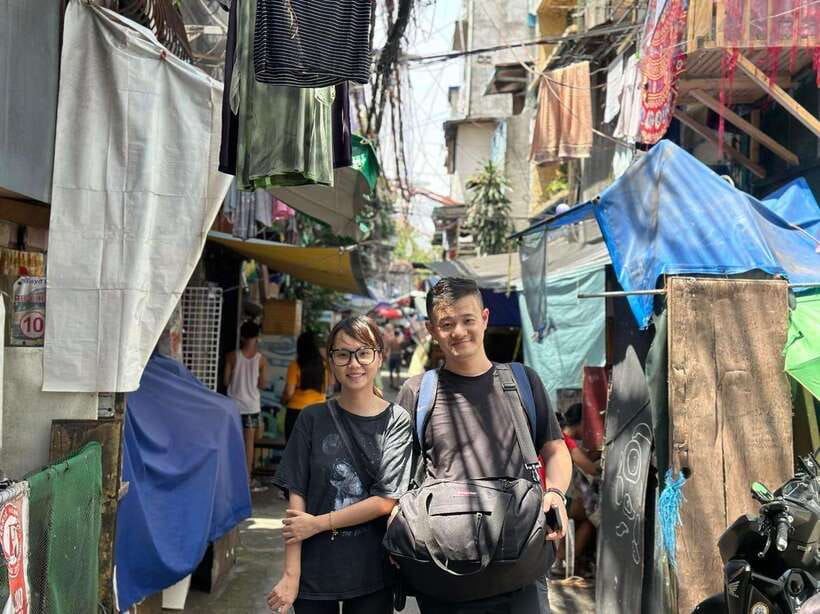 Explore Manila Slums and Hidden Market - Walking through Tondo’s residential lanes