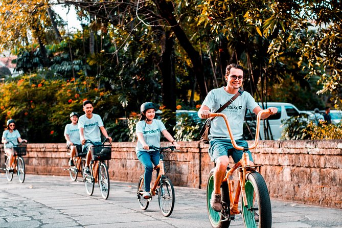 Express Bamboo Bike Tour inside Intramuros - Casa Manila: a quick look at colonial design