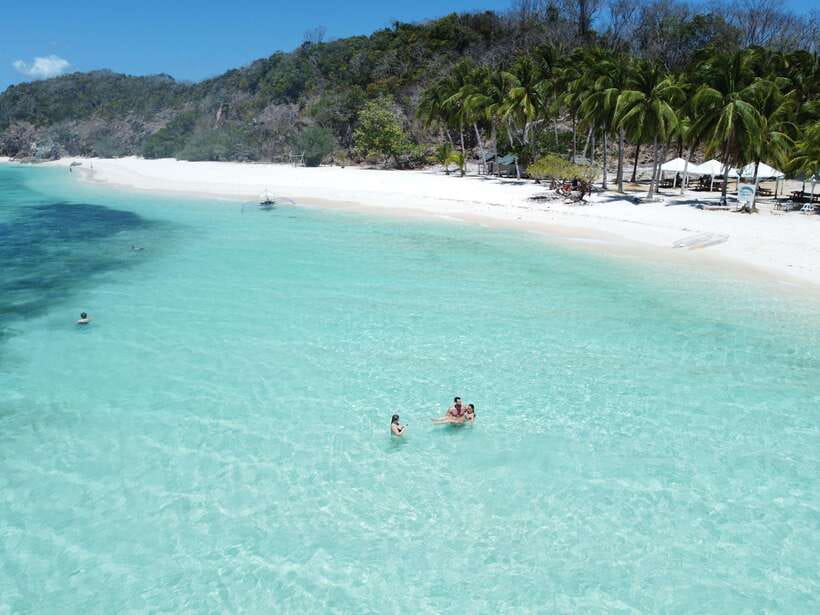 From Coron Town: Beaches and Islands Boat Tour with Lunch - Three islands, one full day from Coron