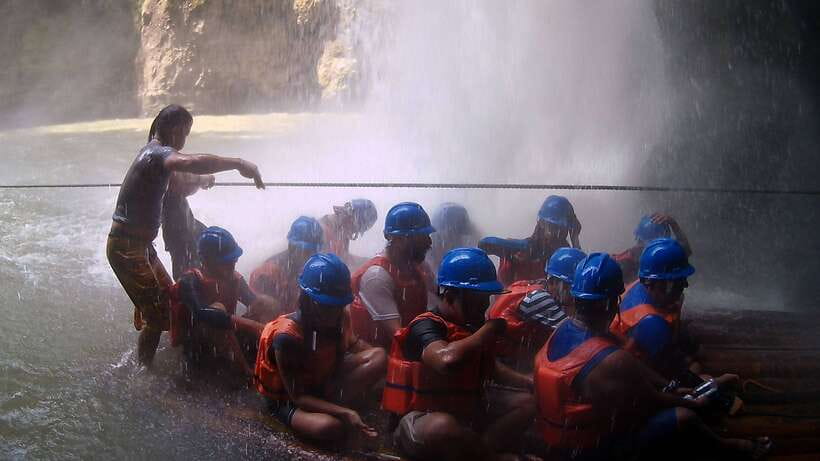 From Manila: Majestic Pagsanjan Falls Adventure - Boarding the banca for the upstream run
