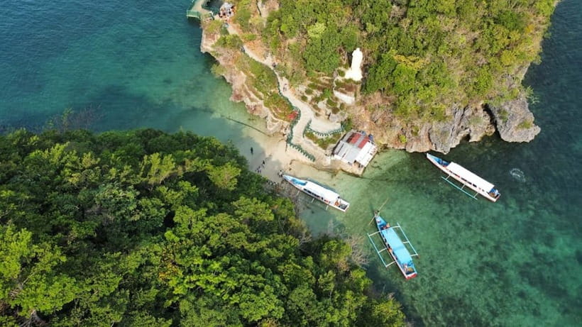 From Manila: Pangasinan Hundred Islands Guided Tour - Reaching Hundred Islands National Park