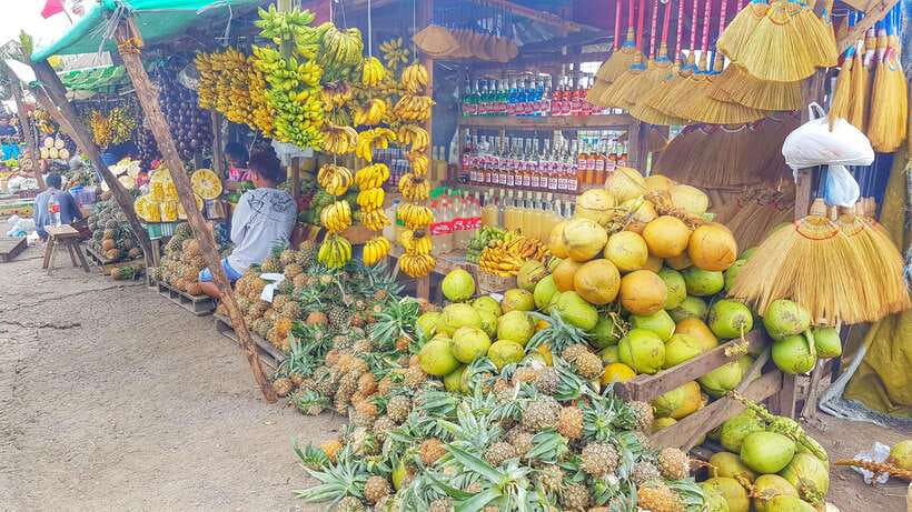From Manila: Tagaytay Countryside Wonders: A Half-Day Tour - Tasting Tagaytay at the fruit market