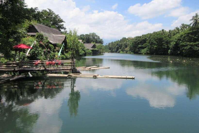 From Manila: Villa Escudero Guided Tour - The Manila pickup and the long road to Quezon