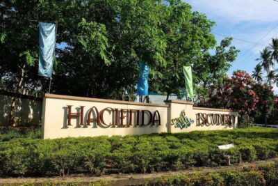 From Manila: Villa Escudero Guided Tour