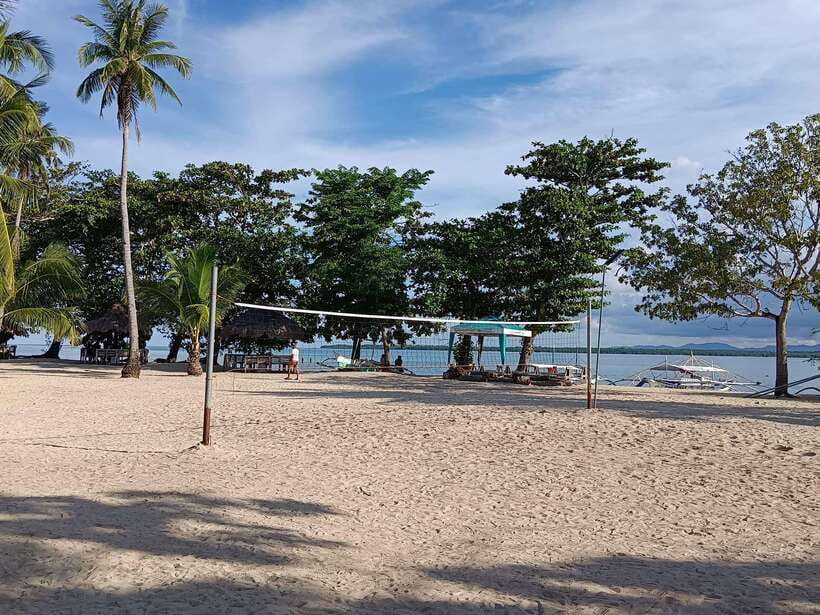 From Puerto Princesa: Honda Bay Island Hopping Full-Day Tour - What the Honda Bay day looks like