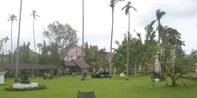 Full Day Tour Villa Escudero Plantation - Inside the Escudero family museum