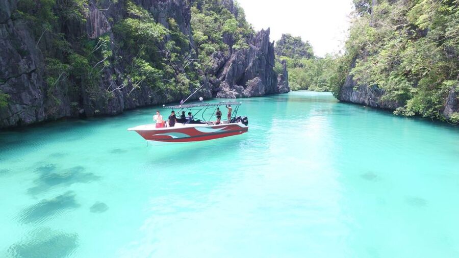 Half-Day Seasation Premium Speedboat Group Island Hopping - Big Lagoon and the first day of island scenery