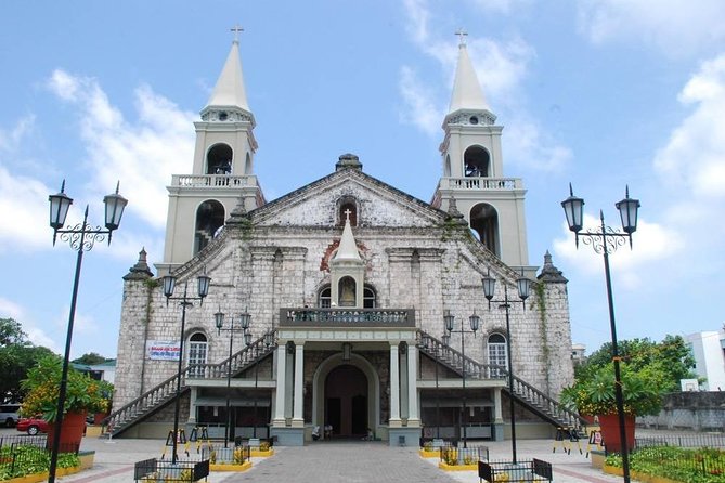 Iloilo City Tour (Garin Farm, Molo Mansion/Church, Vanishing Mansion) - Molo Mansion and the character of Molo