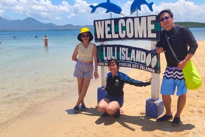Joiners Honda Bay Island Hopping Tour - Cowrie Island brings the most facilities