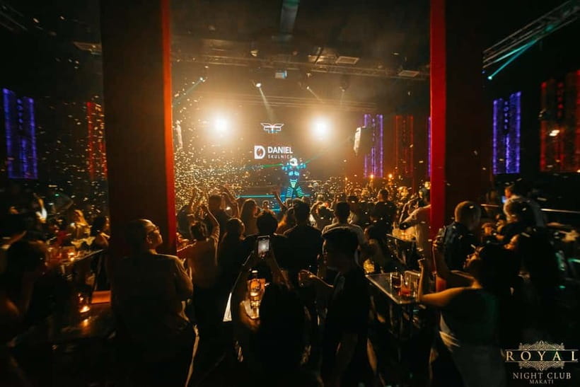 Makati Nightlife: VIP Access to Clubs, Rooftops & Go-Go Bars - What the guides add to the night