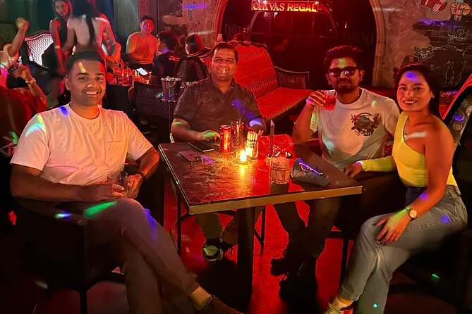 Makati "Pub Crawl & Bar Hopping" Experience with V - Finishing at the IM Hotel rooftop bar