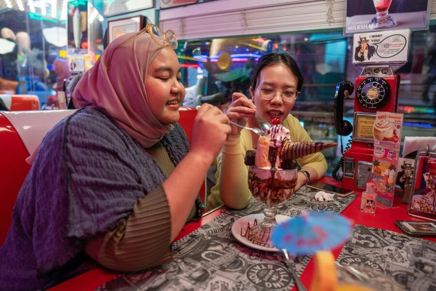 Makati Street food Tour, End with a Rooftop City View - Vegetarian and allergy planning