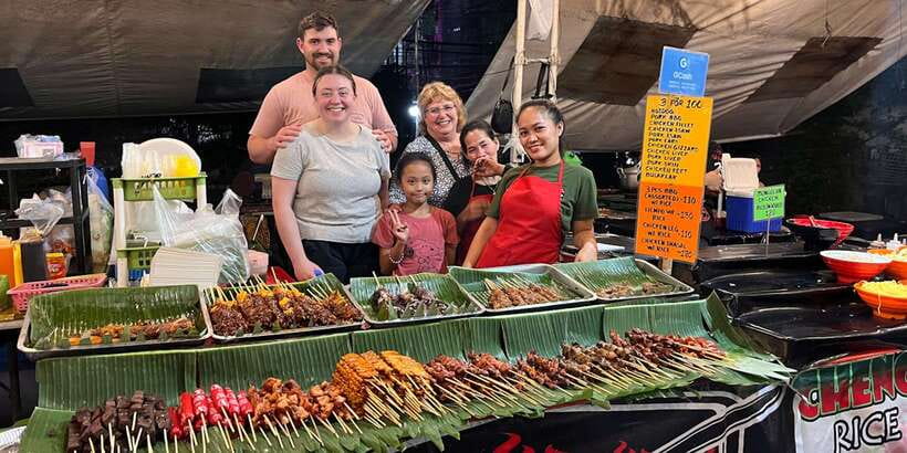 Makati Street Food Tour Experience - Small-group size, language, and guide style