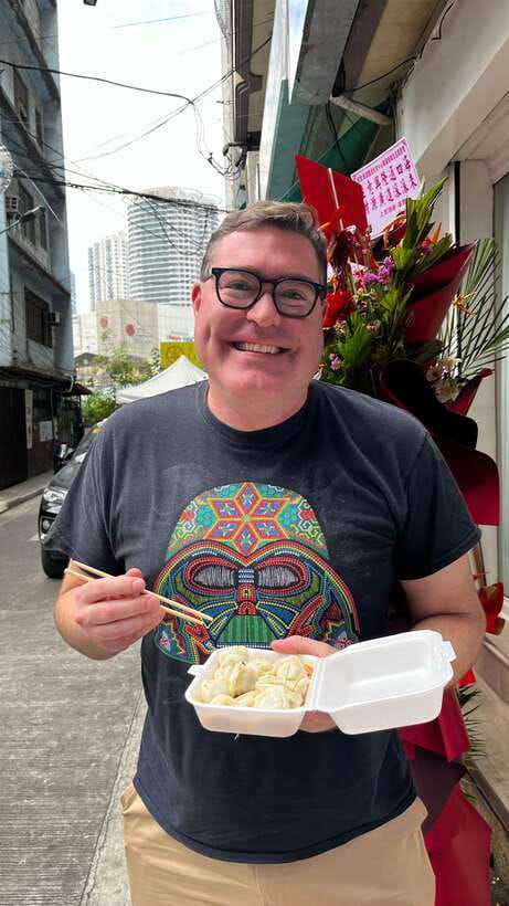 Manila Chinatown Food Tour with Local Guide - A quick pace in Manila heat