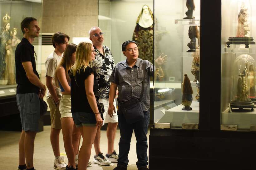 Manila: Filipino Historic Walking Tour in Intramuros - Starting at San Agustin Church and Museum