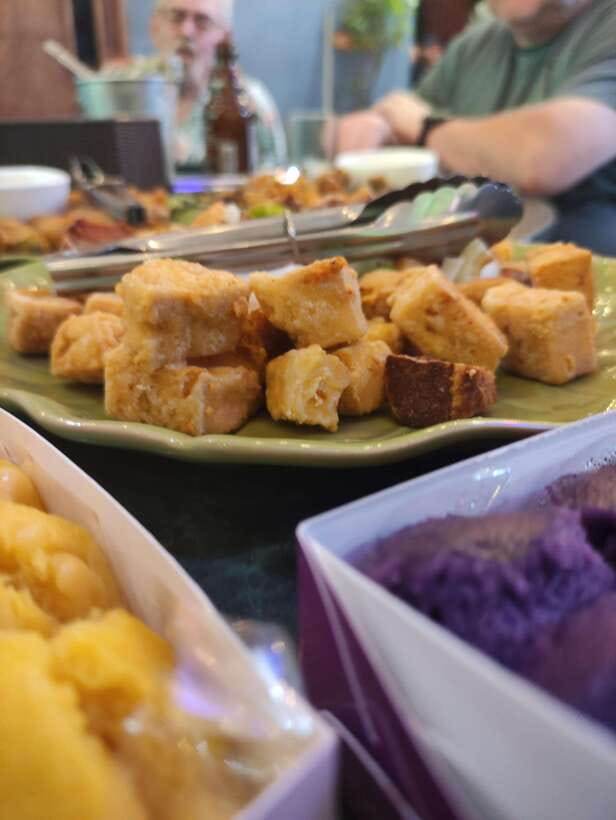 Manila Food Tour: Introduction to Philippine Street Food - Bakery Stops and the Sweet Finish