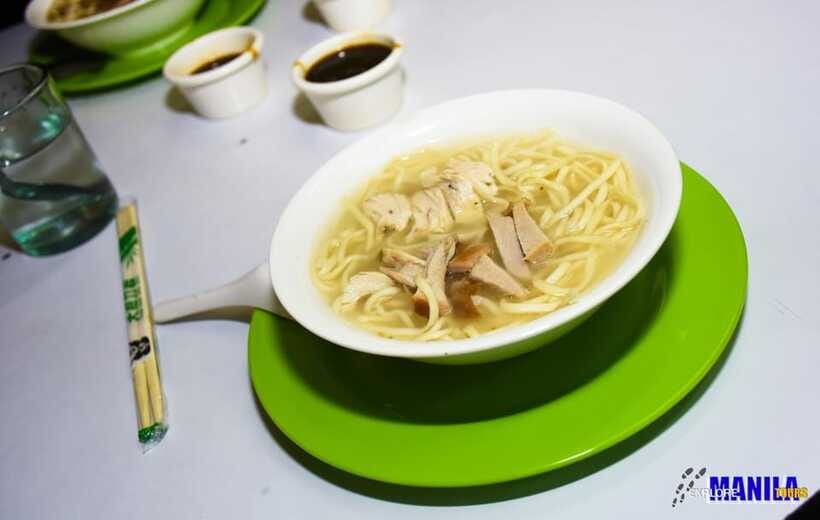 Manila: Guided Food Tour of Binondo with Tastings - The guides make the difference