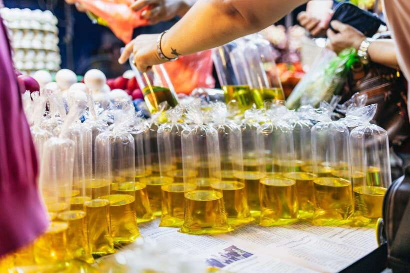 Manila: Guided Night Market Experience - Should you book it?