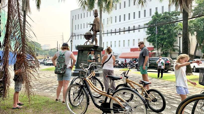 Manila: Guided Sunset Bamboo Bike Tour in Intramuros - Key details at a glance