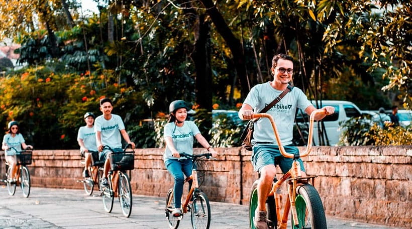Manila: Guided Sunset Bamboo Bike Tour in Intramuros - Puerta Real Gardens offers a quieter pause