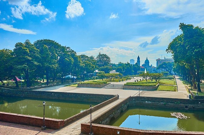 Manila Historical Highlights Private Half Day Tour - Casa Manila gives you a look inside colonial-era wealth