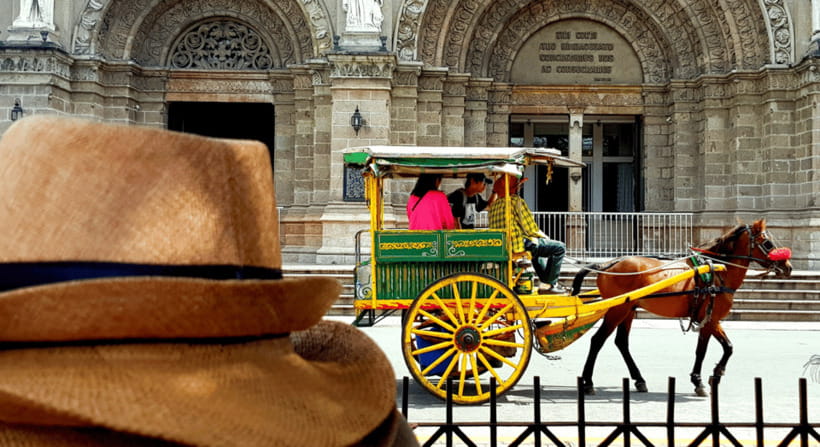 MANILA: HISTORICAL KALESA RIDE TOUR EXPERIENCE IN INTRAMUROS - Manila Cathedral in 15 minutes