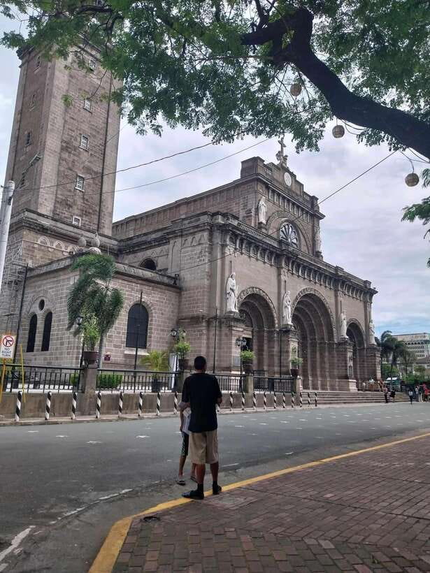 Manila: Intramuros and Chinatown Food Tour with Food Samples - Manila Cathedral and the short walk onward