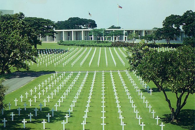 Manila Old and New: Sightseeing Tour Including Intramuros and Fort Santiago - The American Cemetery: a quiet and serious stop