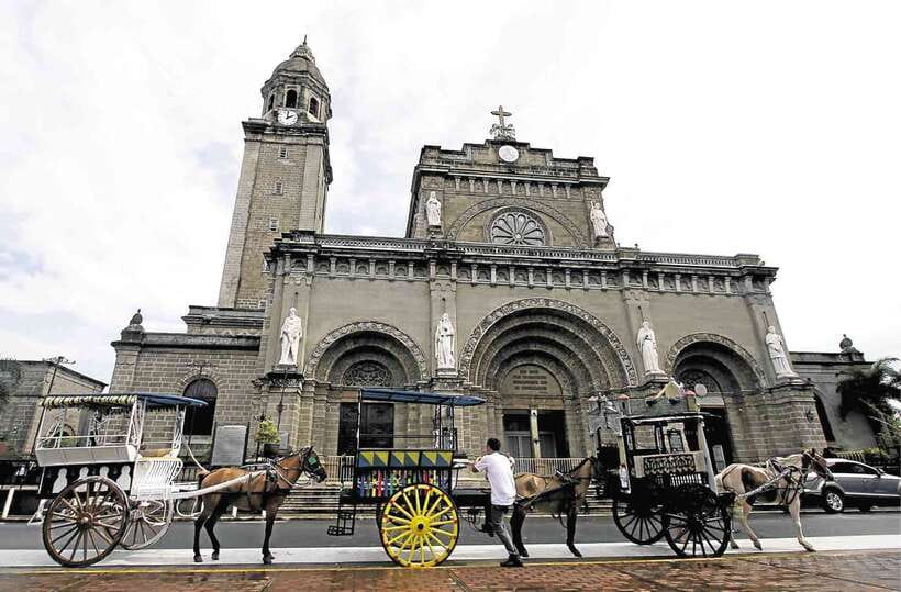 Manila: Old & New 4-Hour City Tour - Starting in Makati and passing Forbes Park