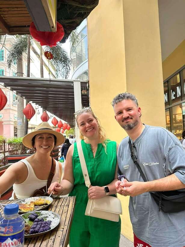 Manila Street Food and Drinks with Tuktuk Experience - Booking details worth checking
