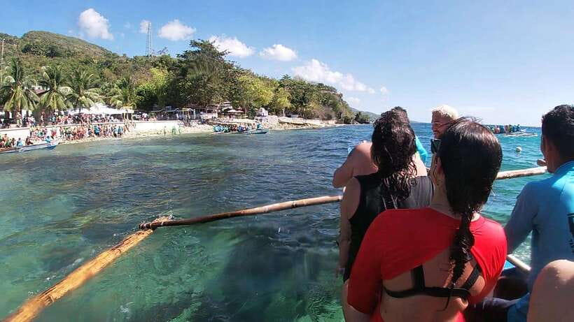 Oslob: Whaleshark Watching, Sumilon Island & Monkey Viewing - Oslob whale sharks: spectacular, crowded, and ethically complicated
