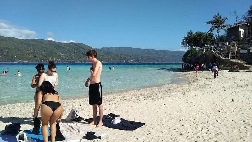 Oslob: Whaleshark Watching, Tumalog Falls & Sumilon Island - The drawbacks you should weigh honestly