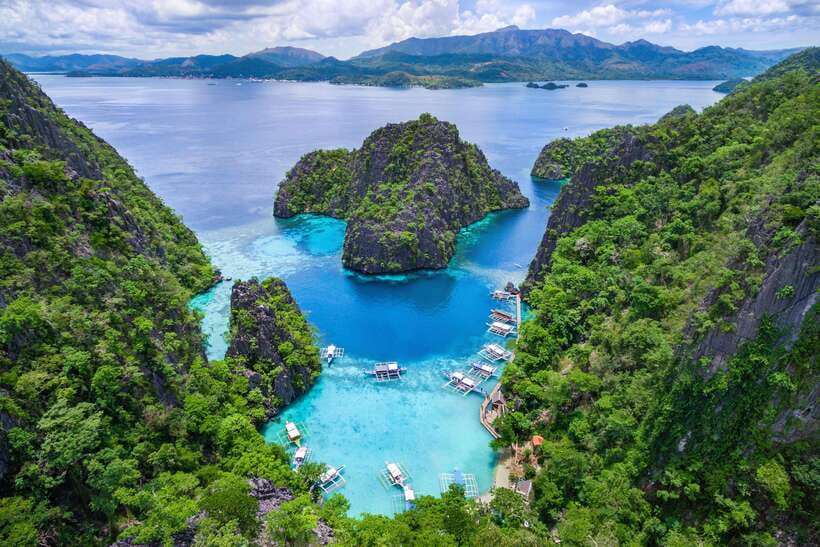 Palawan: Coron Island Super Ultimate Private Tour - Twin Lagoon and the blue-green water