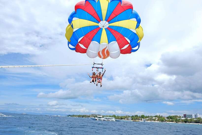 Panglao: Solo or Tandem Parasailing Experience near Alona - Seeing Panglao from above for 15 minutes