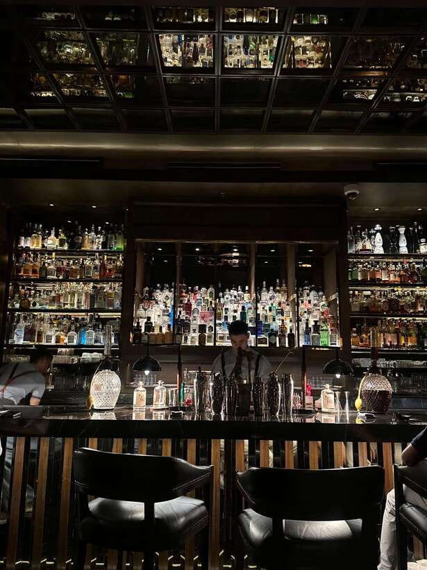 Poblacion Makati Bar Hopping Experience - Ending at a high-energy superclub