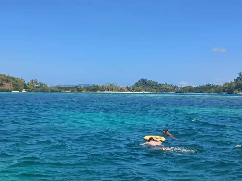 Port Barton: Island Hopping with Lunch,Hotel Transfer & Fees - Fantastic Reef combines snorkeling with lunch