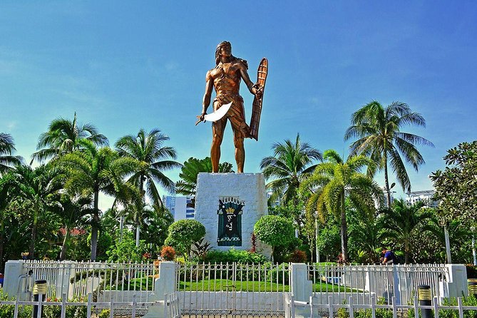 Private Cebu & Lapu-Lapu City Tour with Uphill Spots & Lunch at House of Lechon - Cebu’s local past at the Heritage Monument and Yap House