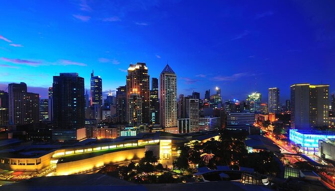 Private Departure Airport Transfer in Manila Bay and Makati Area - A private ride through Manila’s airport traffic